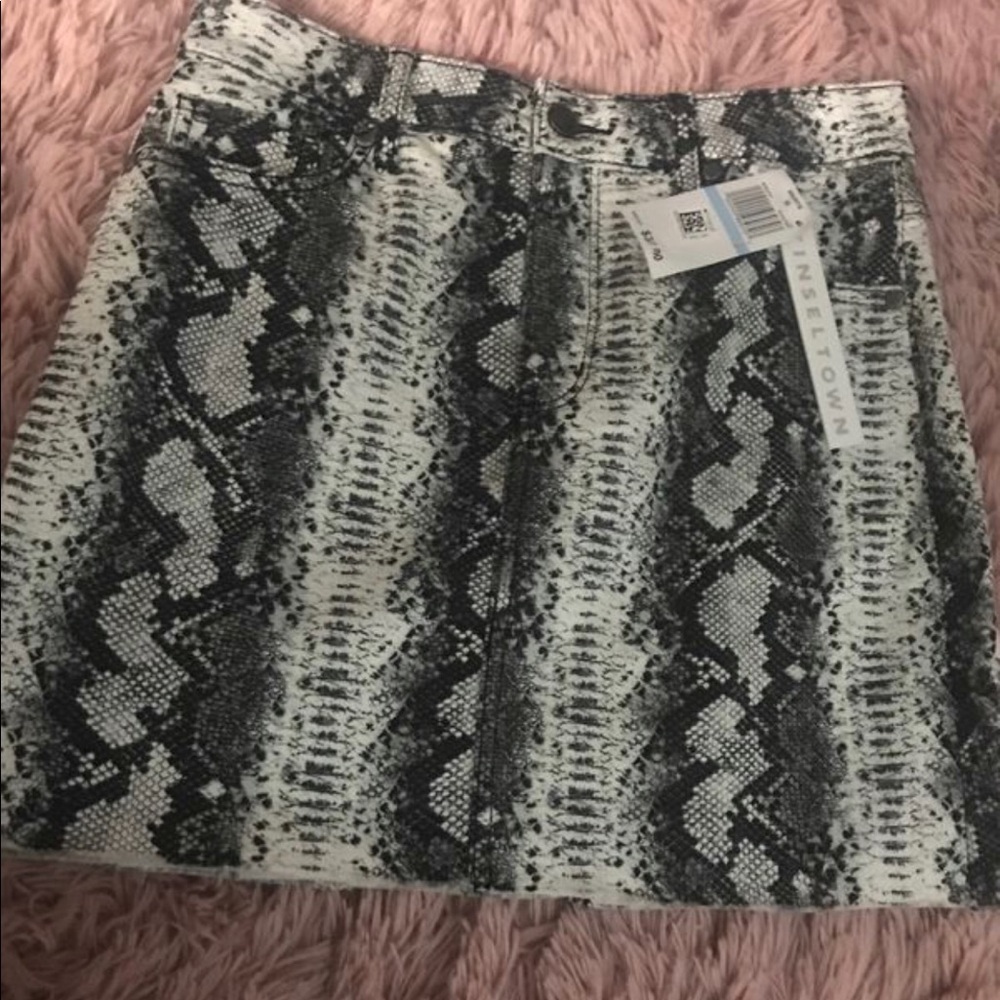 Snake print skirt